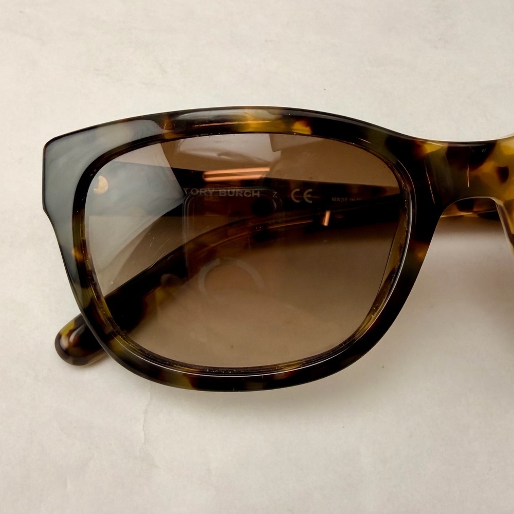 Tory Burch Brown and Black Sunglasses - Picture 8 of 10